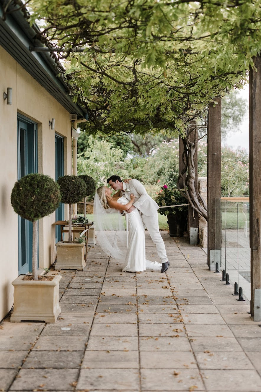 Micro-Weddings: Why Intimate Celebrations Are Taking Over